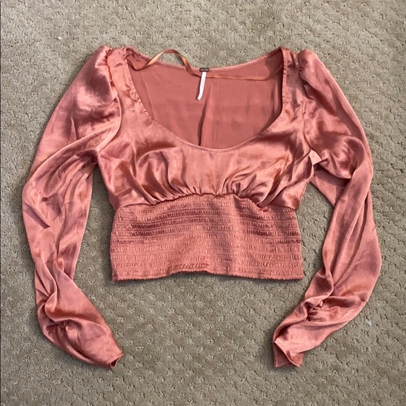 Free People Tops - NWOT satin ruche crop long sleeve